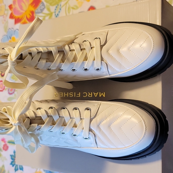 Marc Fisher Pierce Textured Lugsole Boots - Picture 7 of 8